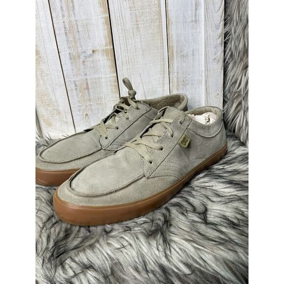DC Men's Suede Shoe with Sherpa Lining‎ Size 11 - Picture 1 of 6